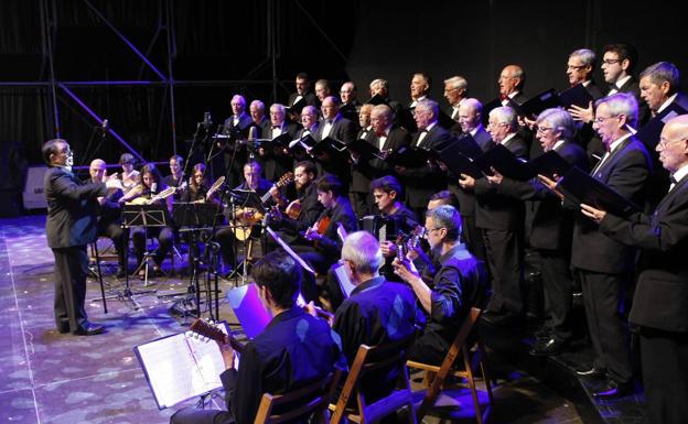 El Coro de Solvay y su acompañamiento instrumental cerrarán este año la velada musical.