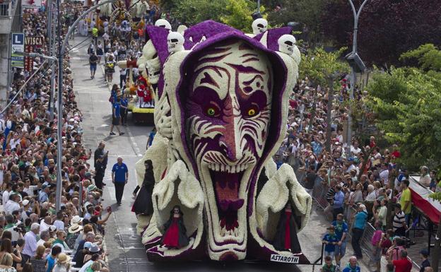 Imagen de la carroza ganadora en la pasada edición, obra de Come Golayu Que Lo Ha Hechu Güela.