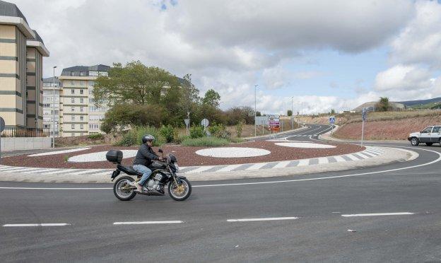 Nueva glorieta en la intersección de la CA-183 Reinosa-Brañavieja con la N-611.