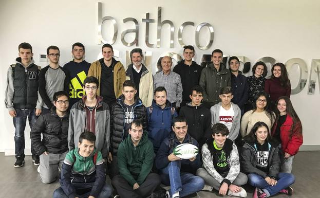 El alumnado del IES José María de Pereda conoció las instalaciones de Bathco en Santander./SANE