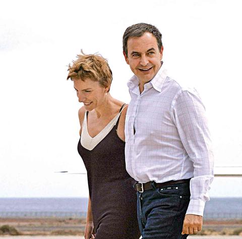 José Luis Rodríguez Zapatero y su mujer, Sonsoles Espinosa, en Lanzarote./