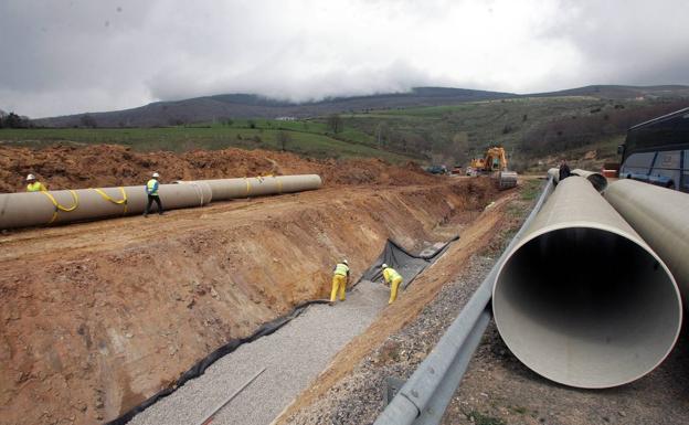 Obras del bitrasvase del Ebro. /Miguel de las Cuevas
