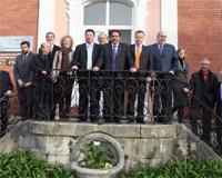 La reunión del Ejecutivo cántabro se celebró hoy en la antigua casa de Jose María de Pereda, en Polanco./DM/