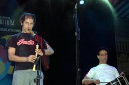 Roberto Diego (gaita), abandona el grupo y Fernando Diego (tambor) que asume el liderazgo. / EFE/