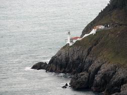 Imagen del Faro del Pescador, en Santoña. / M. DE LAS CUEVAS/