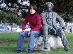 Hugo Sellés ofrecerá hoy un recital recital de piano