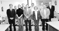 Ayer, los miembros de la Corporación que durante la última legislatura han gobernado en El Astillero se hicieron la última foto de grupo. / SANE/