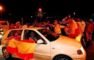 La fiesta se trasladó a las calles de la capital./