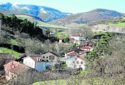 Sólo 64 personas viven en Pesquera según el último censo. / J. L. SARDINA/