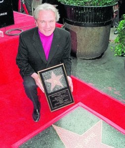 Maurice Jarre recibió un Oso honorífico el pasado febrero en el festival de Berlín. / REUTERS/