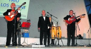 El trío santanderino lleva cincuenta años sobre los escenarios. / SANE/