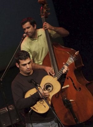 Toques de Caramulo, uno de los tres finalistas. ::
MENDONÇA/
