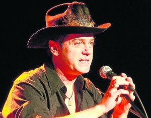 Juan Perro, el heterónimo de Santiago Auserón, cabeza de cartel. ::
DM/