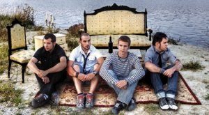 Poetas de Botella son cabeza de cartel en Torrelavega, hoy, en el festival Insonoro 3.1. ::
DM/