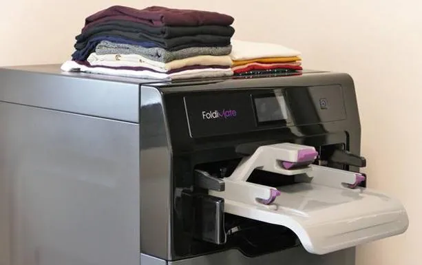 La máquina que plancha, dobla y perfuma la ropa en 4 llegará al mercado a finales de 2019 | El Diario Montañes