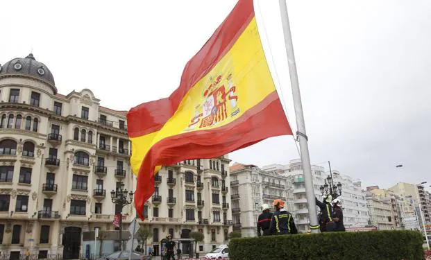 Vox Exige Que La Bandera De Espana Ondee En Todos Los Actos Del Gobierno De Cantabria El Diario Montanes