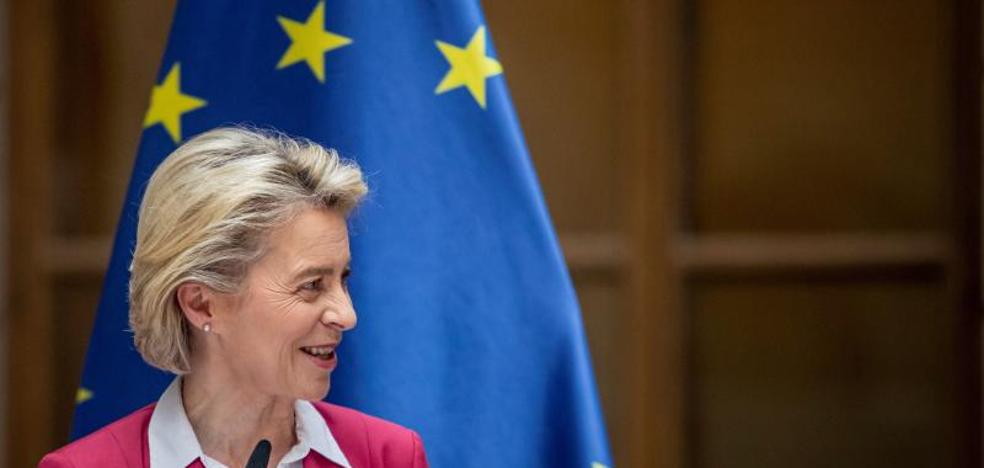 Bruselas endurece el tono y amenaza con dejar sin fondos europeos a Hungría y Polonia - Vimarsana News
