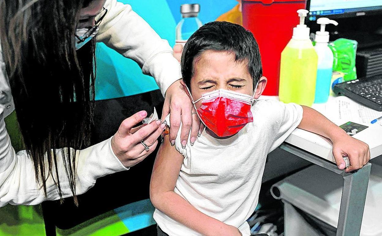 Los niños de 5 a 11 años recibirán las primeras vacunas el 15 de diciembre  | El Diario Montañes